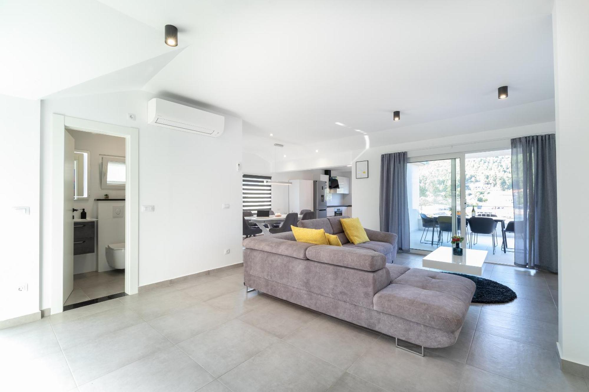 The Plaza Apartment ปริซบา ภายนอก รูปภาพ
